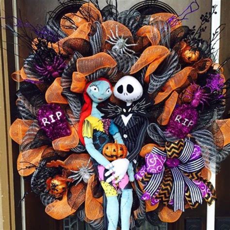 nightmare before christmas wreath scene|More.